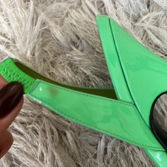 The Attico Lola Patent Leather Pointed Toe Slingback Pumps in Fluo Green Size 38 - Picture 10 of 15
